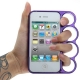 Coque Bumper Poing Américain iPhone 4 / 4S couleur violet